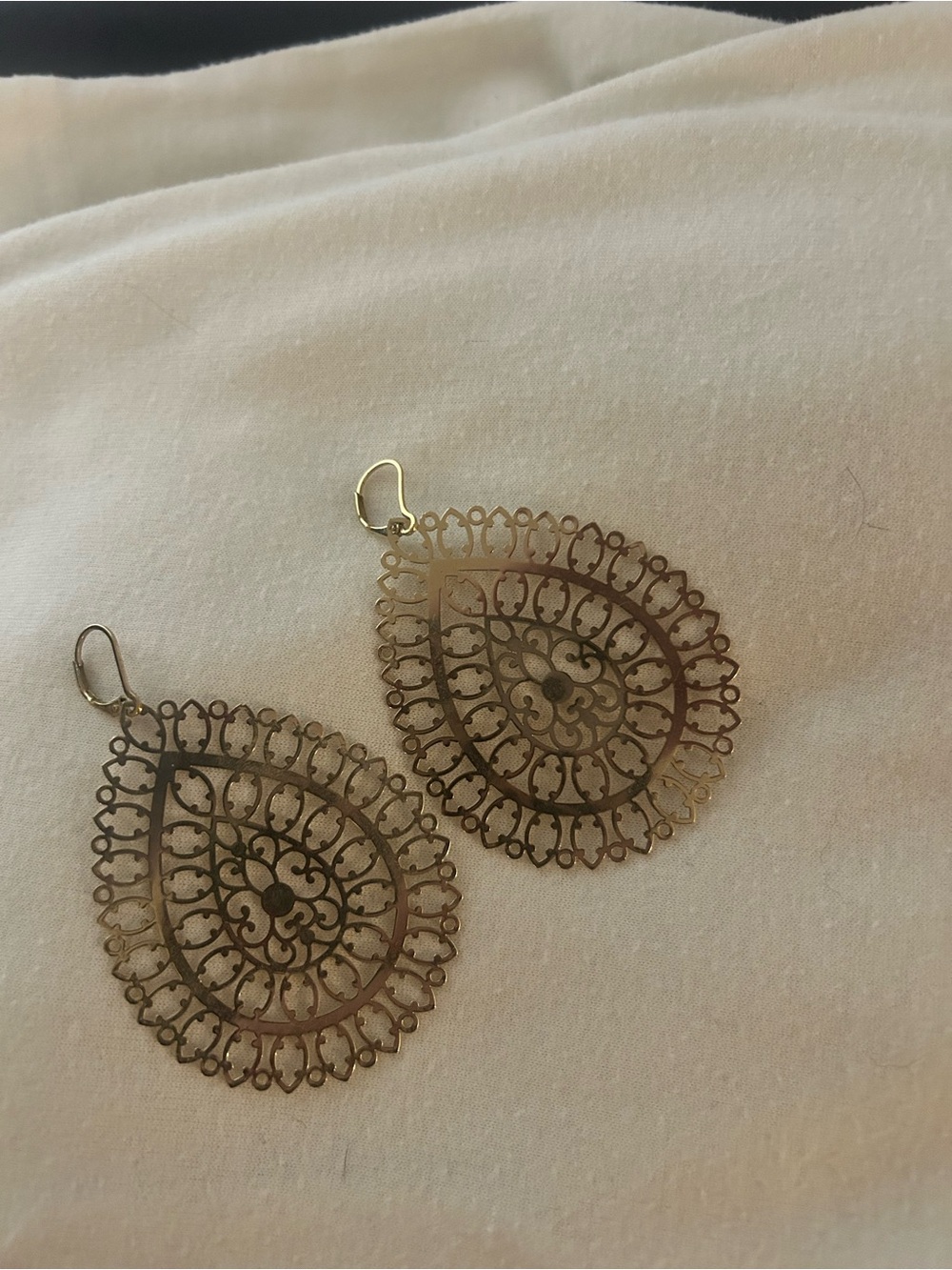 Gold Filigree Teardrop Dangle Earrings - Elegant Women Jewelry